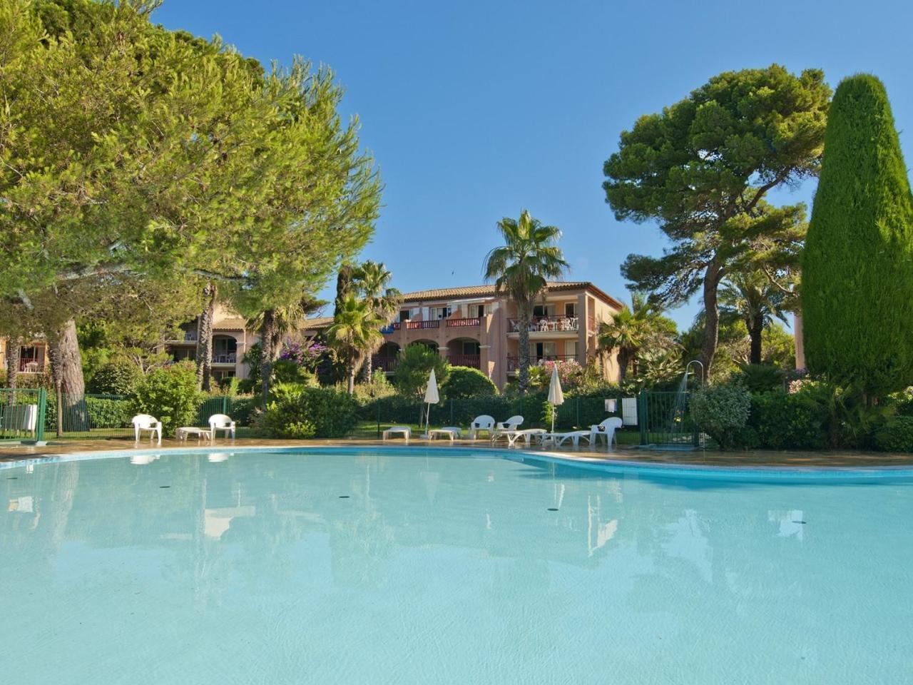 Residence La Pinede - Maeva Home Hyères Екстериор снимка