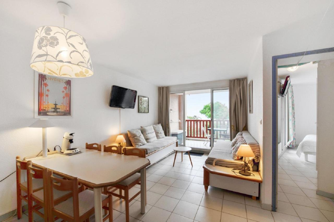 Residence La Pinede - Maeva Home Hyères Стая снимка
