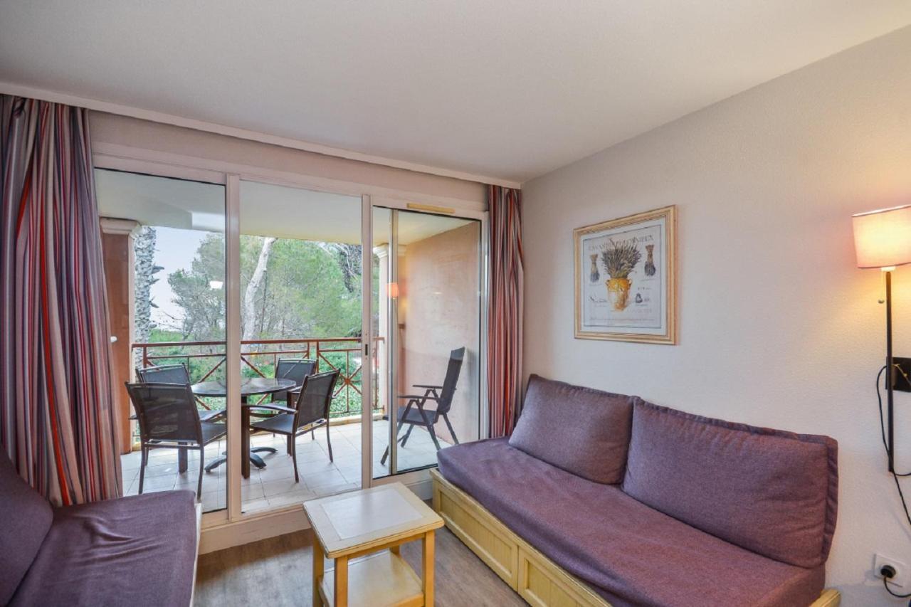 Residence La Pinede - Maeva Home Hyères Стая снимка